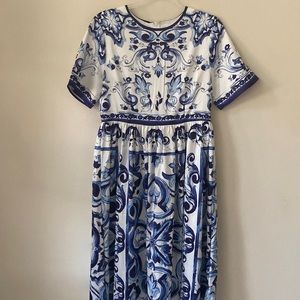 Vintage Blue and White Porcelain Flower Midi Dress, Short Sleeve, High Waisted